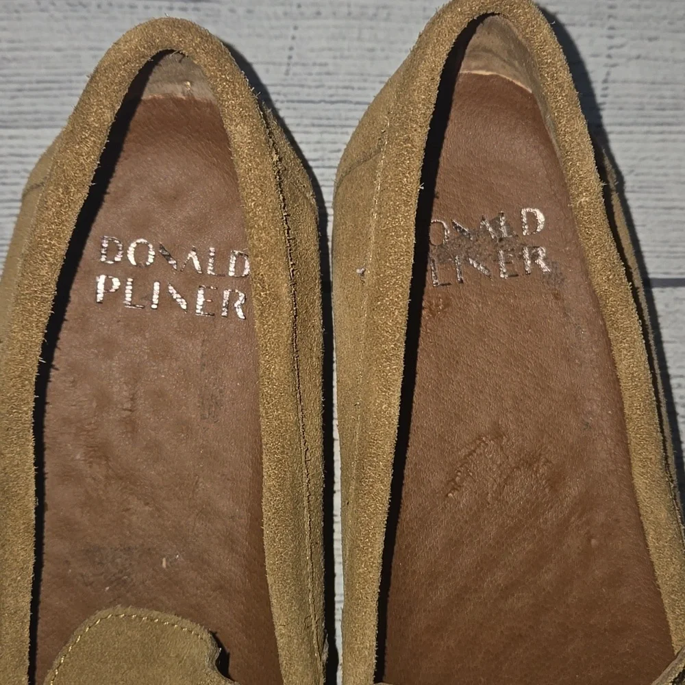 Donald J. Pliner brand donald